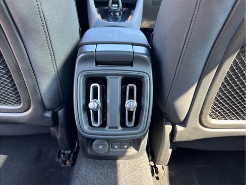 Used 2021 Polestar Polestar 2 AWD/4WD image 41