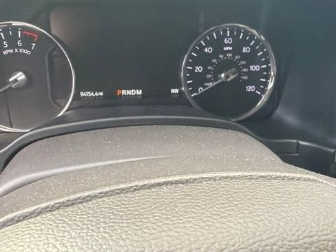 Used 2021 Ford Expedition XLT AWD/4WD image 25