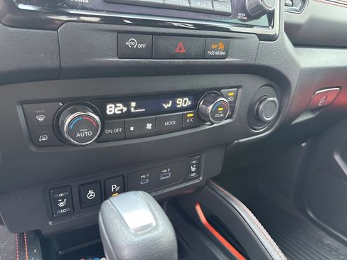 Used 2024 Nissan Frontier PRO-4X w/ Pro Convenience Package image 35