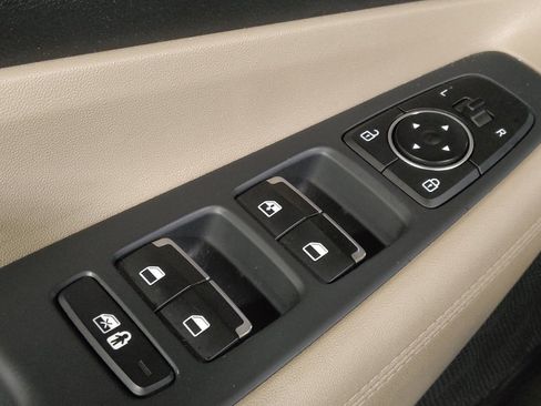 Used 2023 Hyundai Santa Fe SE w/ Cargo Package image 27