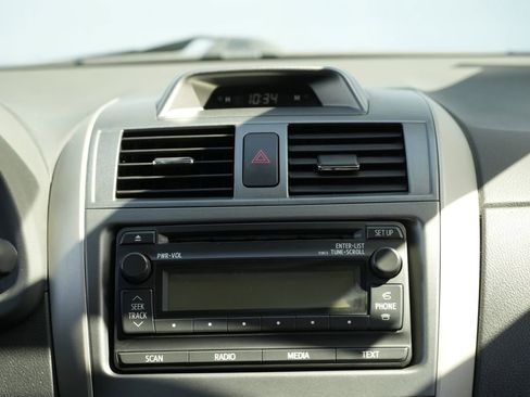 Used 2012 Toyota Corolla S FWD image 36