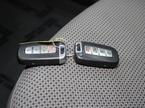 Used 2013 Hyundai Sonata SE FWD image 11