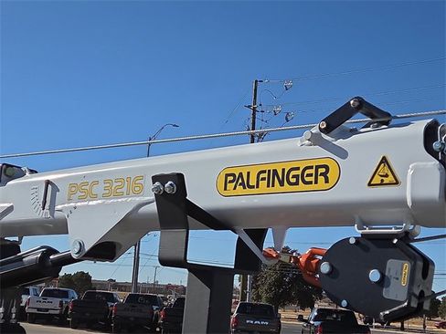 New 2026 RAM 3500 Tradesman image 9