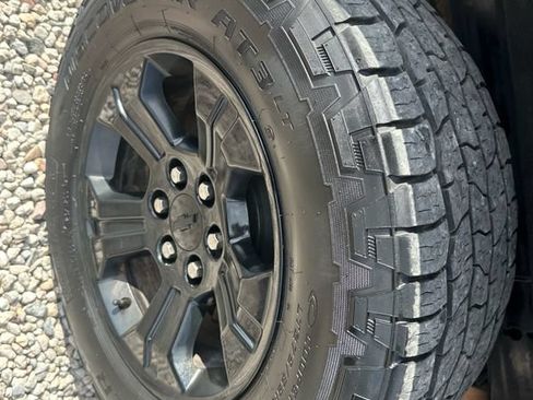 Used 2015 Chevrolet Silverado 1500 LTZ Z71 w/ Midnight Edition AWD/4WD image 41