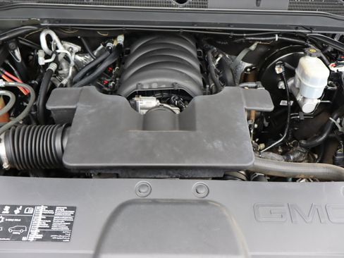 Used 2020 GMC Yukon Denali w/ Open Road Package AWD/4WD image 46