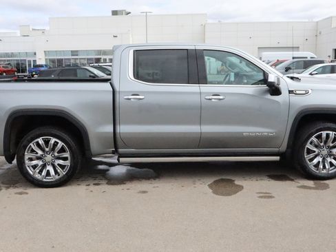 Certified 2023 GMC Sierra 1500 Denali w/ Denali Reserve Package AWD/4WD image 9