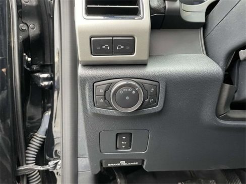 Used 2022 Ford F250 Lariat image 22