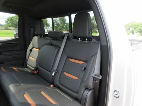 New 2026 GMC Sierra 1500 AT4 w/ AT4 Premium Package AWD/4WD image 13