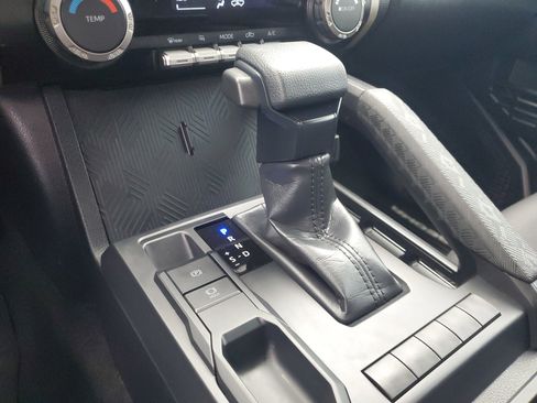 Used 2024 Toyota Tacoma SR image 21