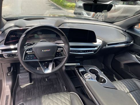 Used 2026 Cadillac Lyriq V w/ LPO, Floor Liner Package AWD/4WD image 32