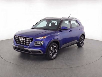 Used 2023 Hyundai Venue SEL