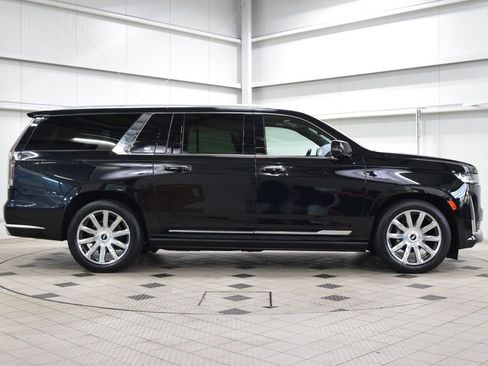 Used 2024 Cadillac Escalade ESV Premium Luxury Platinum AWD/4WD image 8