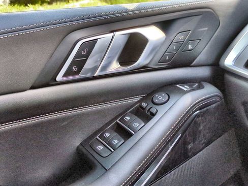 Used 2026 BMW X5 M60i image 39