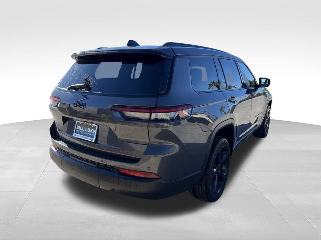 Used 2023 Jeep Grand Cherokee L Laredo RWD image 7