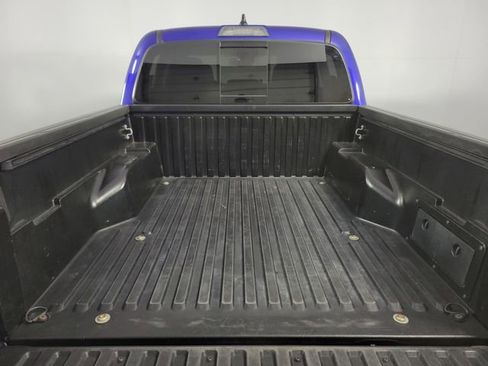 Used 2022 Toyota Tacoma SR5 w/ Technology Package image 26