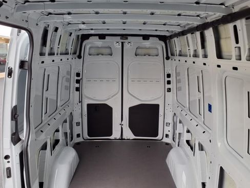 Used 2025 Mercedes-Benz Sprinter 2500 image 14