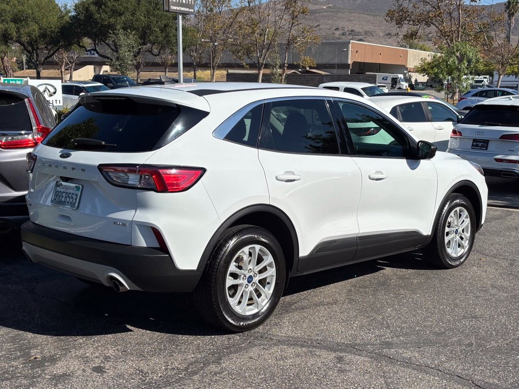 Used 2022 Ford Escape SE AWD/4WD image 3