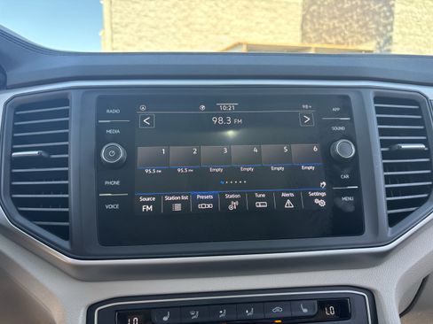 Used 2021 Volkswagen Atlas SE w/ Panoramic Sunroof Package FWD image 20