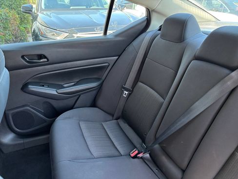 Used 2025 Nissan Altima 2.5 SV FWD image 35