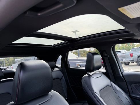 Used 2020 Ford Edge ST-Line w/ Cold Weather Package image 21