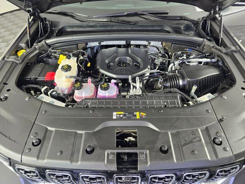 Used 2022 Jeep Grand Cherokee Summit image 9