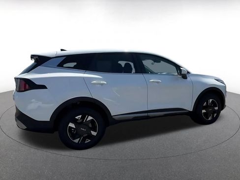 Used 2026 Kia Sportage LX AWD/4WD image 12
