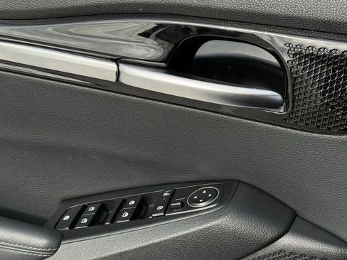 Used 2025 Kia Seltos S FWD image 19