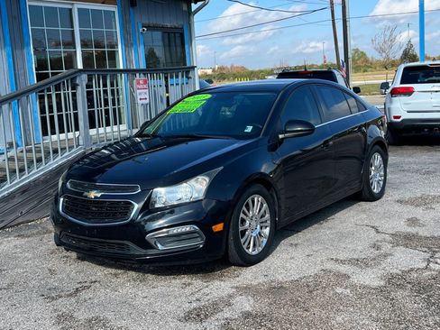 Used 2013 Chevrolet Cruze Eco w/ Enhanced Safety Package image 2