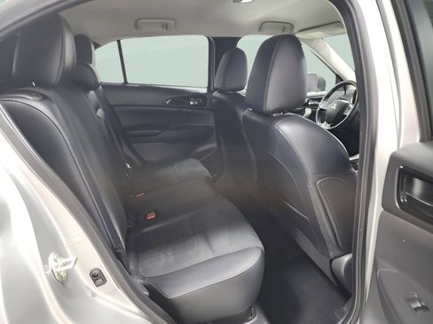 Used 2024 Mitsubishi Eclipse Cross SE image 18