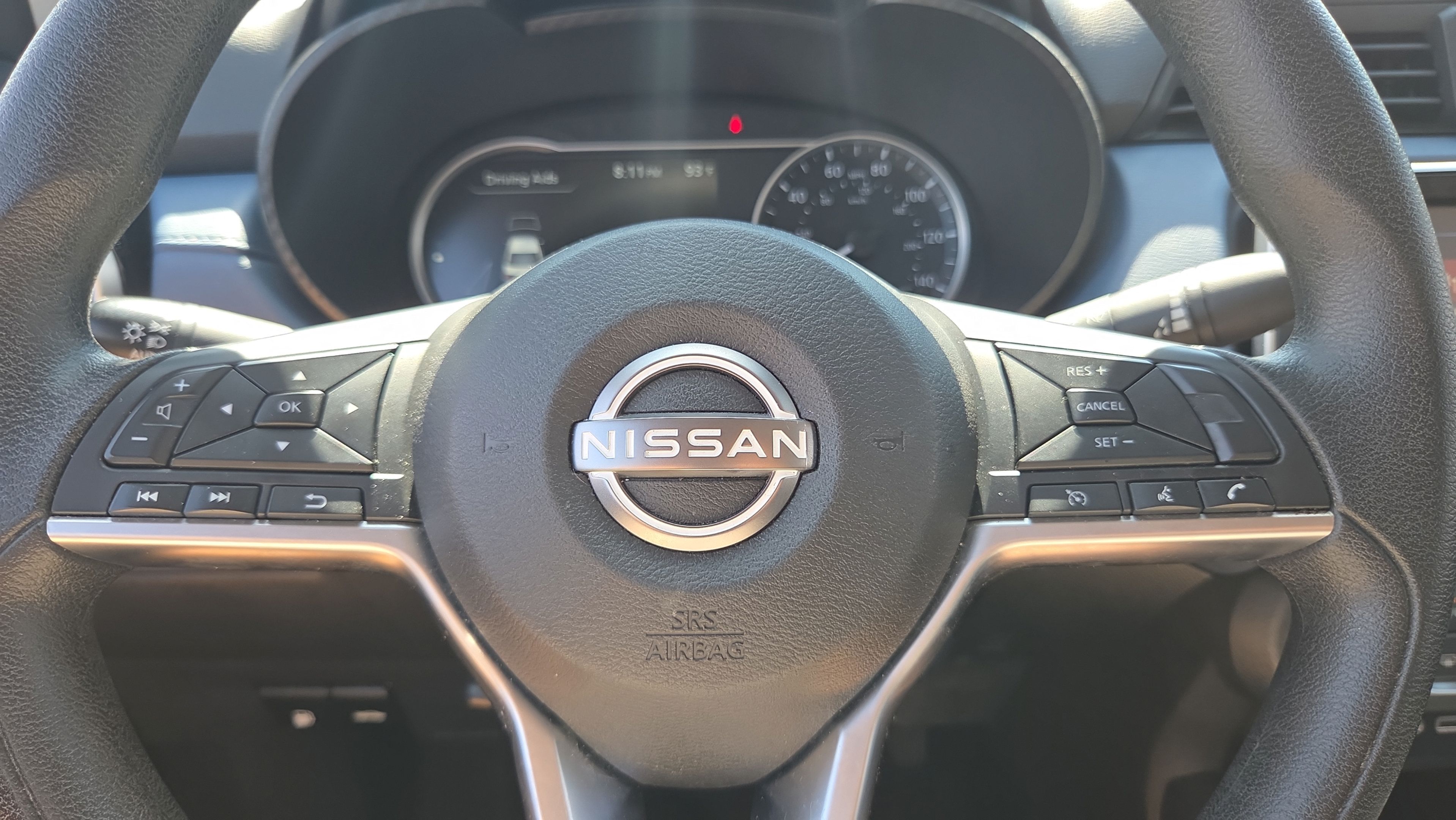 Used 2025 Nissan Versa SV FWD image 27