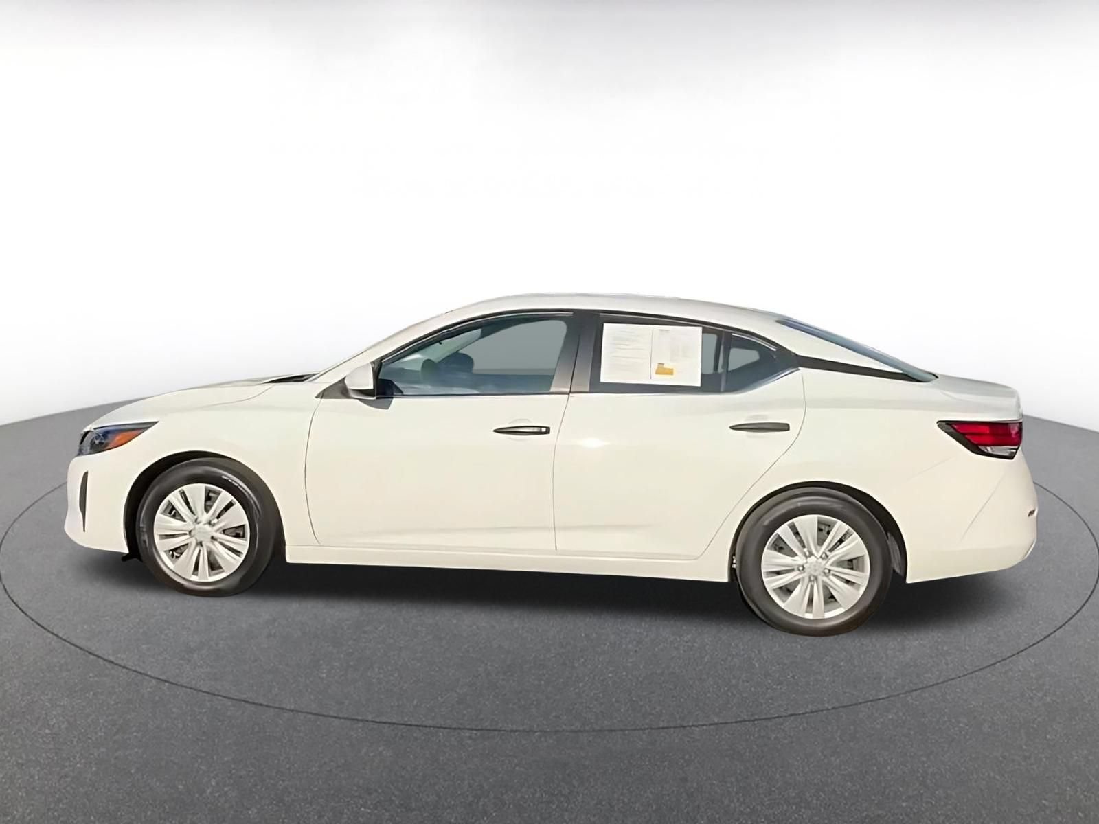Used 2025 Nissan Sentra S FWD image 9