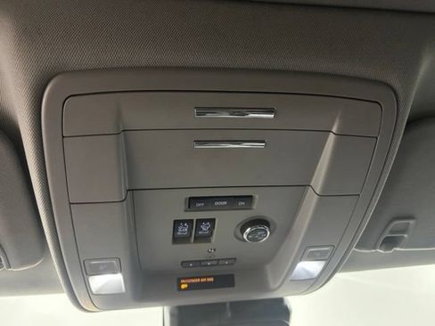 Used 2020 GMC Yukon XL SLT w/ Premium Edition AWD/4WD image 49