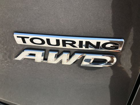 Used 2021 Honda Pilot Touring image 10