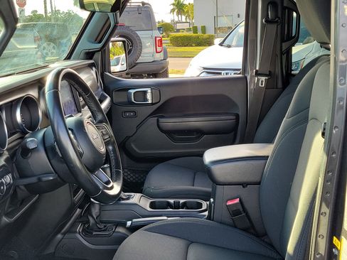 Used 2020 Jeep Wrangler Unlimited Sport S w/ Sun And Sound Package AWD/4WD image 22