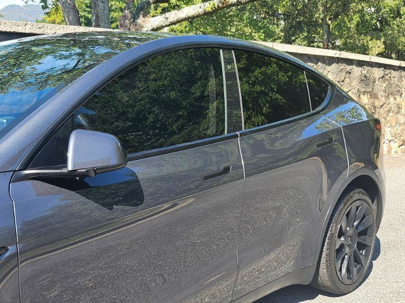 Used 2022 Tesla Model Y Long Range AWD/4WD image 22
