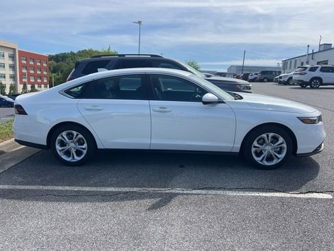 Used 2025 Honda Accord LX image 5