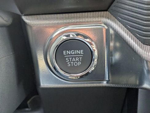Used 2025 Ford F150 Raptor AWD/4WD image 31