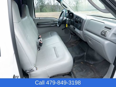 Used 2005 Ford F350 2WD Regular Cab DRW Super Duty image 25