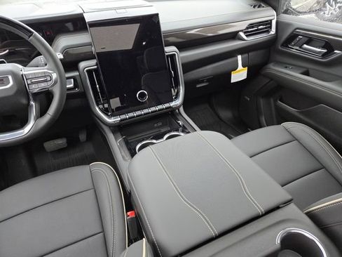 New 2026 GMC Yukon Elevation w/ Elevation Premium Package image 36