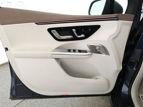 Used 2023 Mercedes-Benz EQE 500 4MATIC SUV image 9