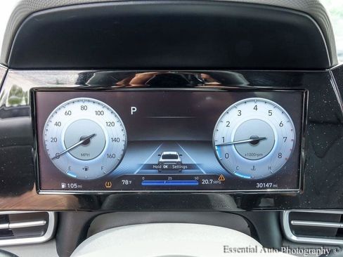 Used 2022 Hyundai Elantra SEL w/ Convenience + Premium Package FWD image 14