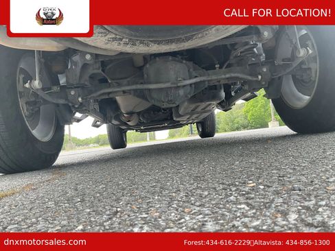 Used 2023 Jeep Gladiator Sport AWD/4WD image 17