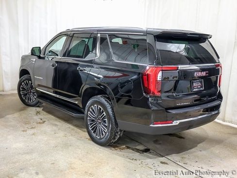 Used 2025 GMC Yukon Elevation image 8
