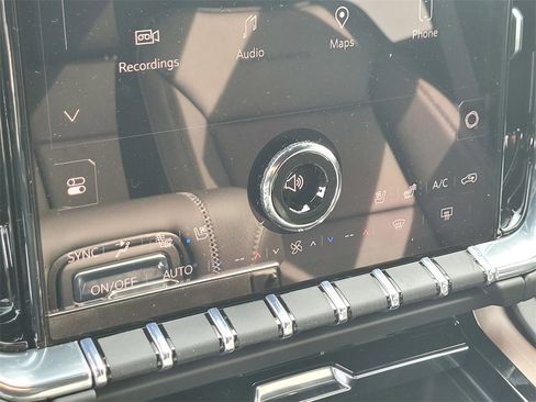 New 2026 GMC Yukon XL Denali w/ Denali Reserve Package image 18