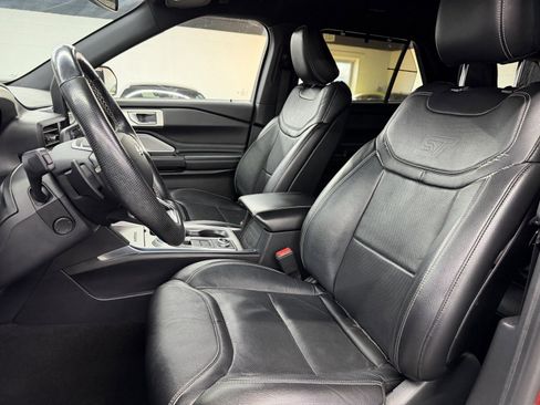 Used 2020 Ford Explorer ST w/ ST Street Pack image 19