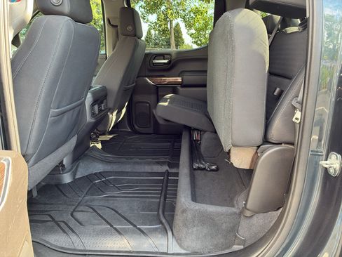 Used 2019 Chevrolet Silverado 1500 LT Trail Boss AWD/4WD image 48