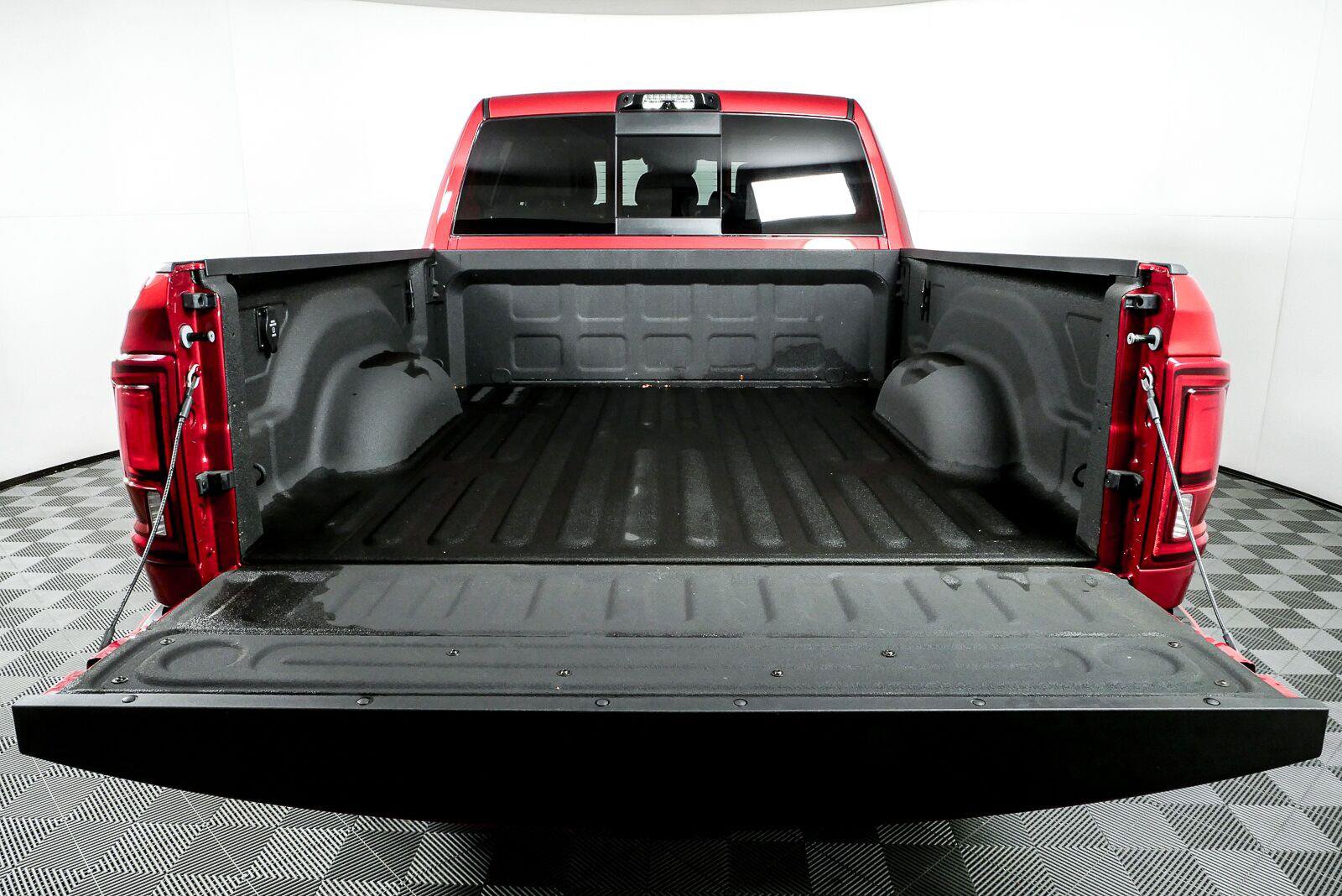 Used 2026 RAM 2500 Laramie w/ Night Edition AWD/4WD image 29