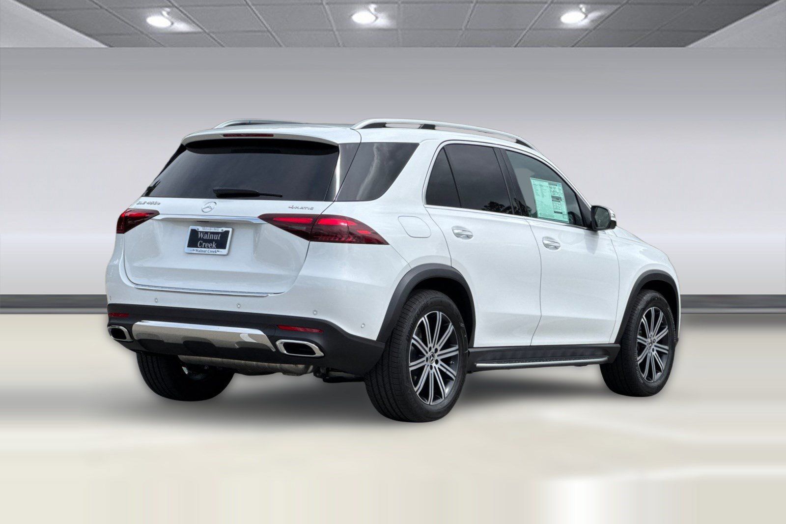 New 2026 Mercedes-Benz GLE 450e 4MATIC image 9