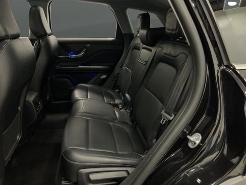 Used 2022 Lincoln Corsair AWD w/ Premium Package image 31