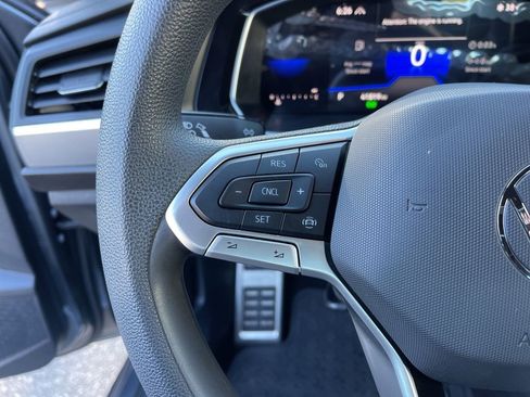 Used 2023 Volkswagen Jetta Sport image 16